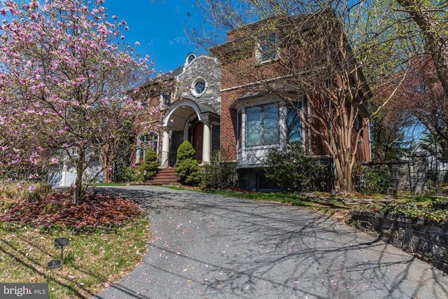 3809 JONES BRIDGE RD, Chevy Chase, MD 20815