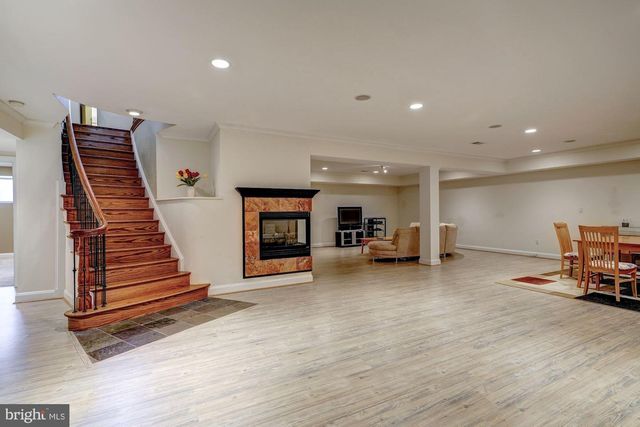 3809 JONES BRIDGE RD, Chevy Chase, MD 20815