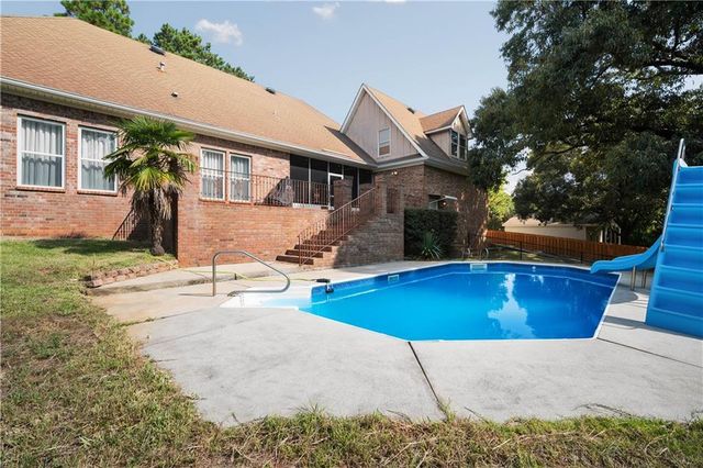 2660 Meadow Lake Road, Semmes, AL 36575