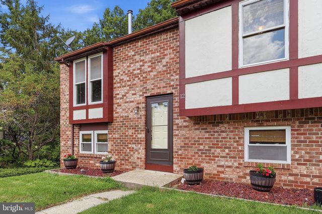 12 BEEFWOOD CT, Essex, MD 21221