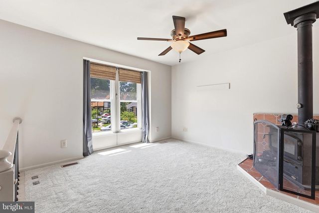 12 BEEFWOOD CT, Essex, MD 21221
