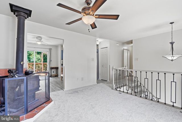 12 BEEFWOOD CT, Essex, MD 21221