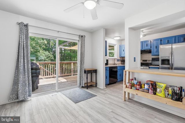 12 BEEFWOOD CT, Essex, MD 21221