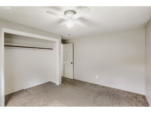 618 DIVISION St, Oregon City, OR 97045