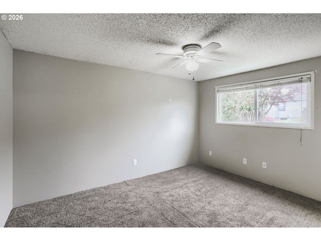 618 DIVISION St, Oregon City, OR 97045