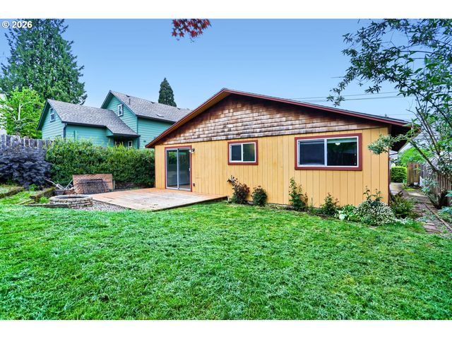 618 DIVISION St, Oregon City, OR 97045