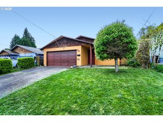 618 DIVISION St, Oregon City, OR 97045