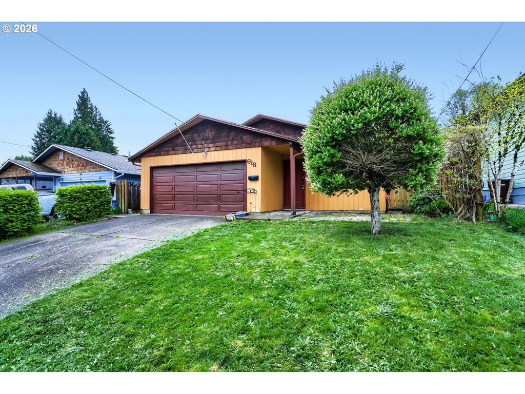 618 DIVISION St, Oregon City, OR 97045