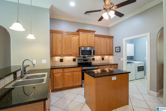 1084 SADDLE CREEK PARKWAY, Birmingham, AL 35242