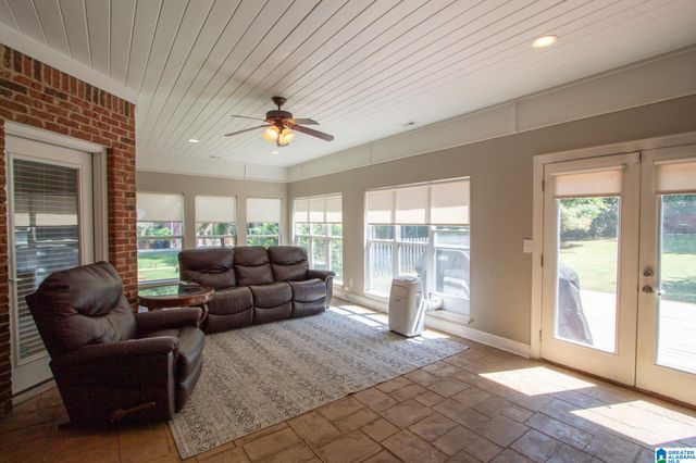 1084 SADDLE CREEK PARKWAY, Birmingham, AL 35242