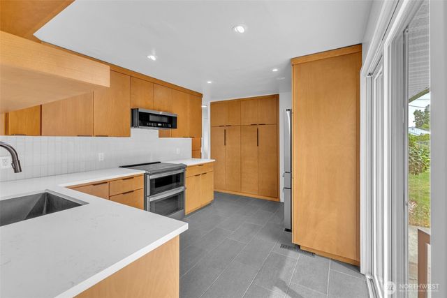 9101 tacoma Avenue S, Tacoma, WA 98444