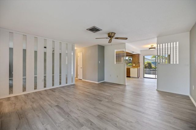 3568 ROSLYN ROAD, Venice, FL 34293