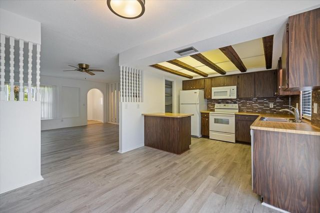 3568 ROSLYN ROAD, Venice, FL 34293