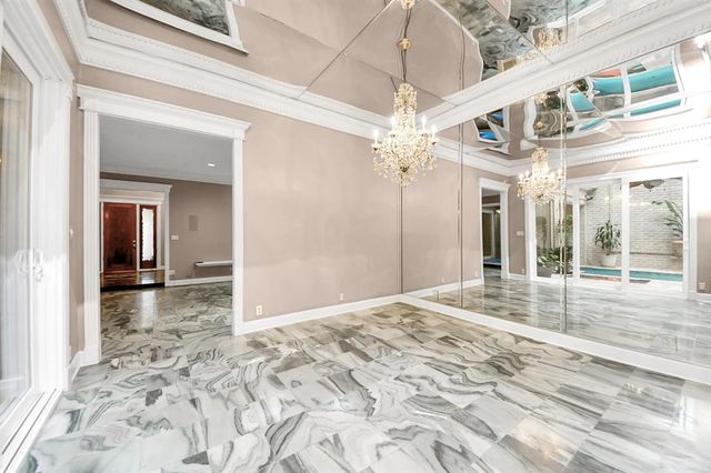 45 Bayou Pointe Drive, Houston, TX 77063