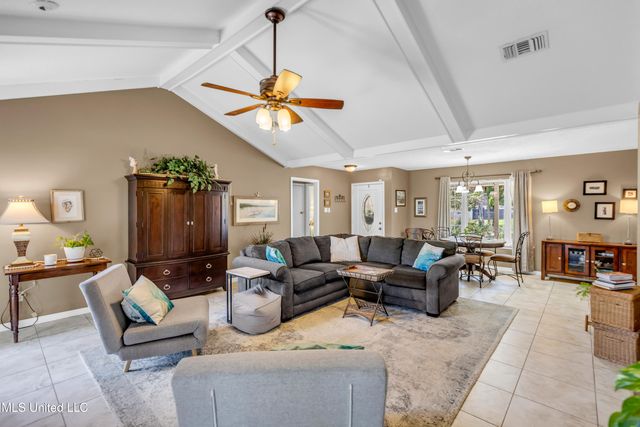 109 Palm Avenue, Pass Christian, MS 39571