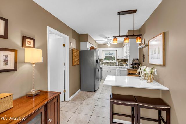 109 Palm Avenue, Pass Christian, MS 39571