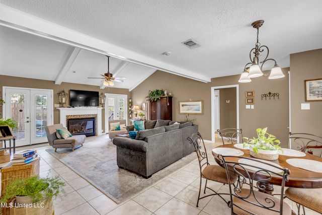109 Palm Avenue, Pass Christian, MS 39571