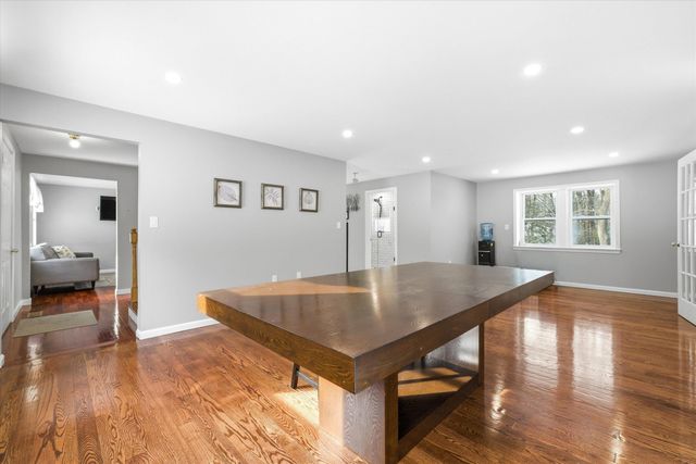 10 Olde Road, Merrimack, NH 03054