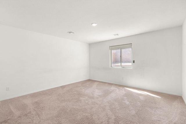 480 Chafey Drive SW, Los Lunas, NM 87031