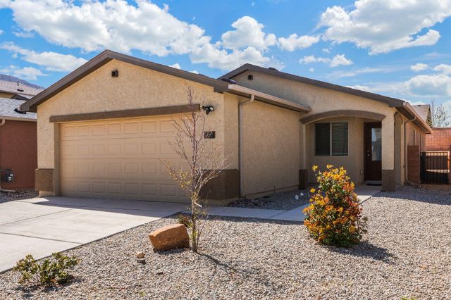 480 Chafey Drive SW, Los Lunas, NM 87031