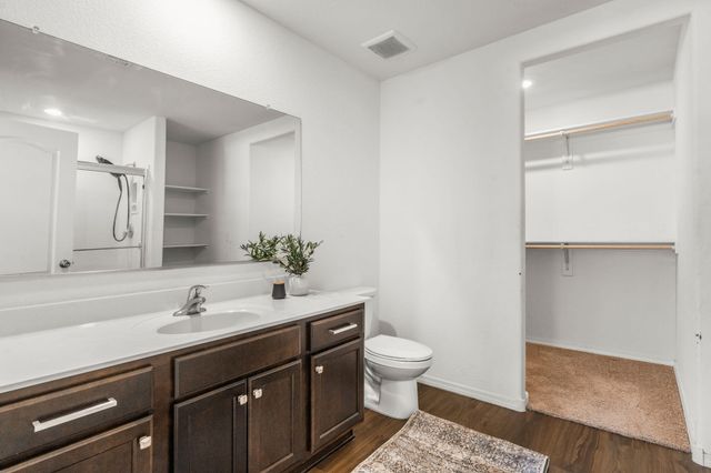 480 Chafey Drive SW, Los Lunas, NM 87031