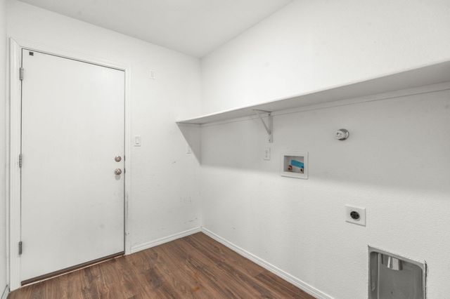 480 Chafey Drive SW, Los Lunas, NM 87031