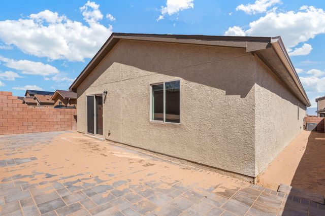 480 Chafey Drive SW, Los Lunas, NM 87031