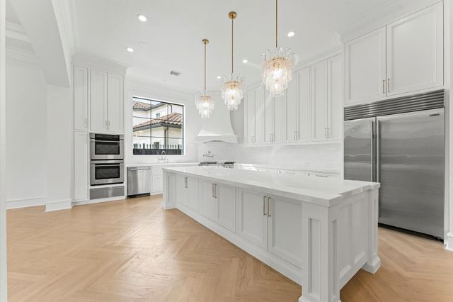 3515 St Tropez Way, Houston, TX 77082