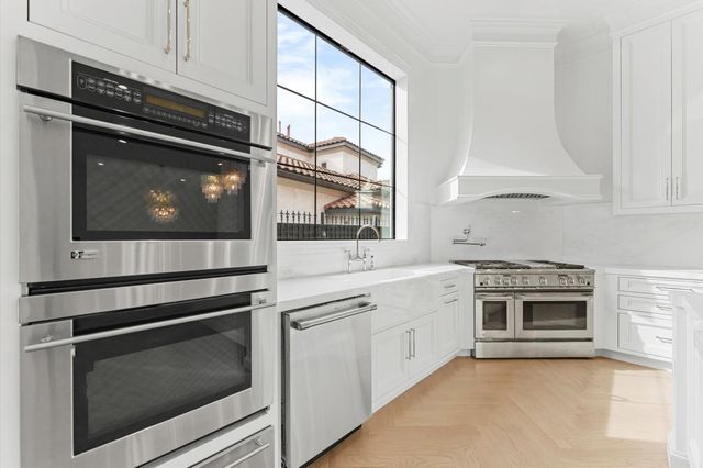 3515 St Tropez Way, Houston, TX 77082