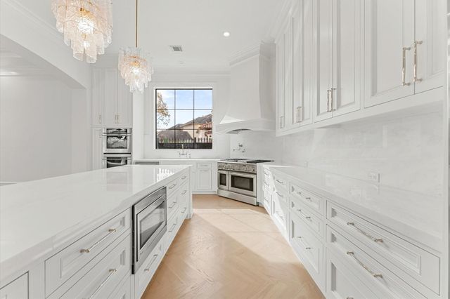 3515 St Tropez Way, Houston, TX 77082