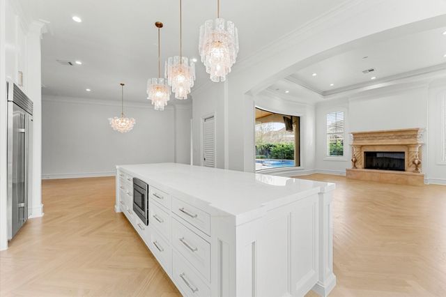 3515 St Tropez Way, Houston, TX 77082