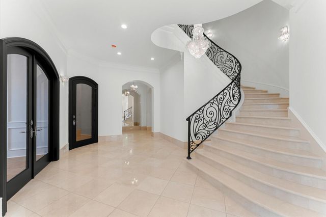 3515 St Tropez Way, Houston, TX 77082