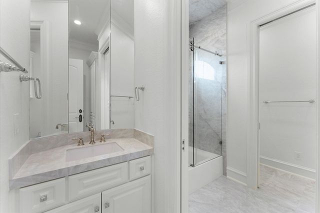 3515 St Tropez Way, Houston, TX 77082