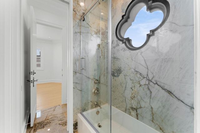 3515 St Tropez Way, Houston, TX 77082