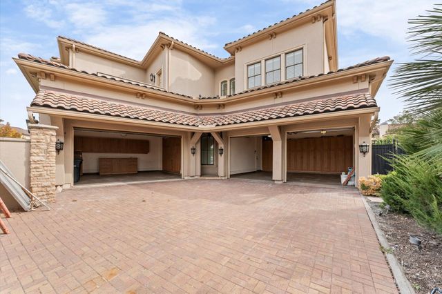 3515 St Tropez Way, Houston, TX 77082