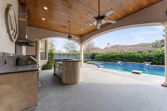 3515 St Tropez Way, Houston, TX 77082