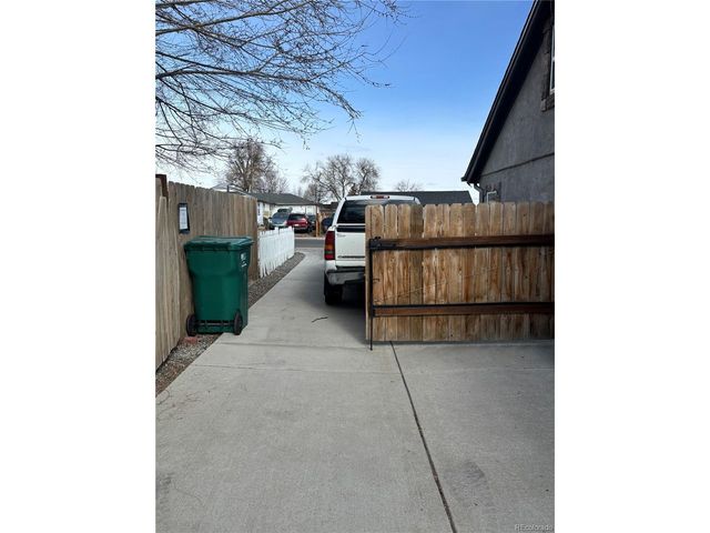 3154 W Longfellow Pl, Denver, CO 80221