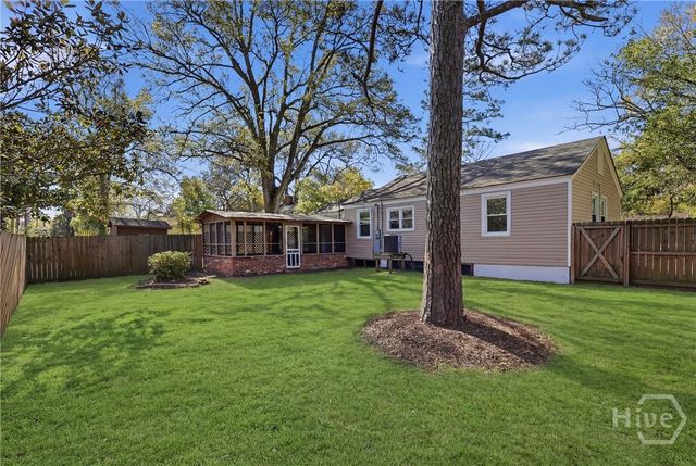 2008 New Mexico Street, Savannah, GA 31404