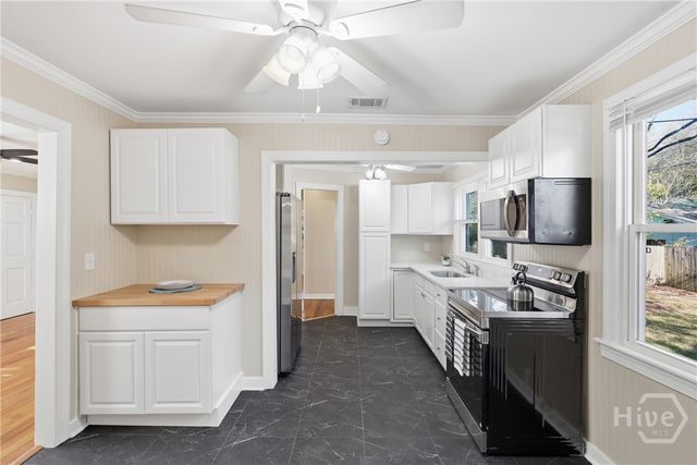 2008 New Mexico Street, Savannah, GA 31404