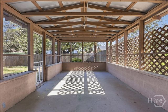 2008 New Mexico Street, Savannah, GA 31404