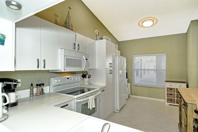 9610 CLUB SOUTH CIRCLE 4302, Sarasota, FL 34238