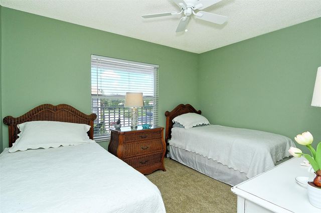 9610 CLUB SOUTH CIRCLE 4302, Sarasota, FL 34238
