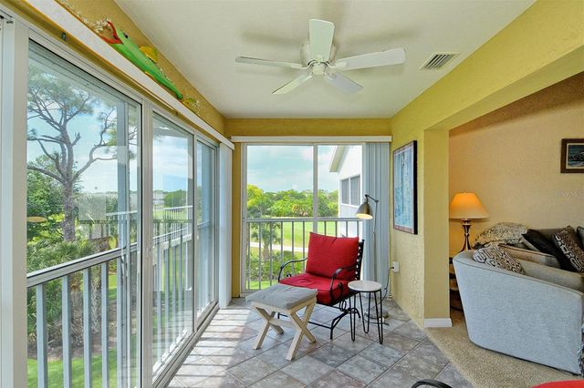 9610 CLUB SOUTH CIRCLE 4302, Sarasota, FL 34238