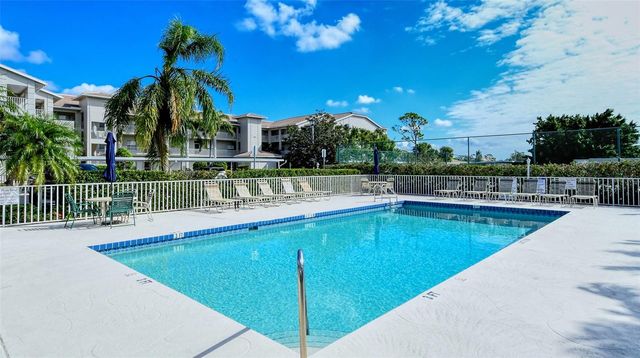9610 CLUB SOUTH CIRCLE 4302, Sarasota, FL 34238