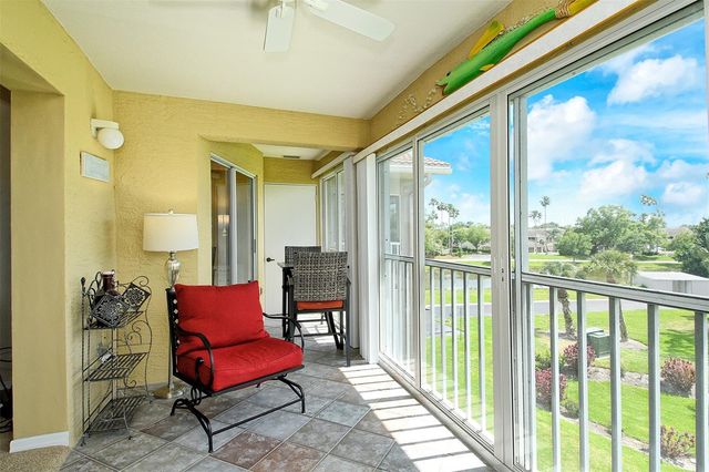 9610 CLUB SOUTH CIRCLE 4302, Sarasota, FL 34238
