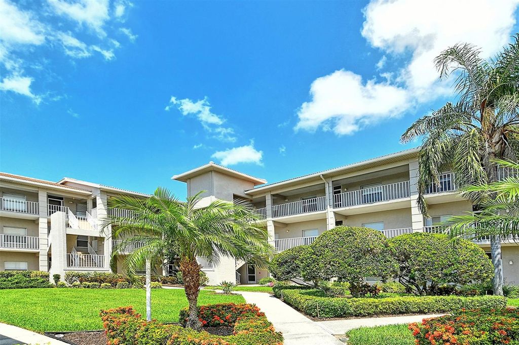 9610 CLUB SOUTH CIRCLE 4302, Sarasota, FL 34238