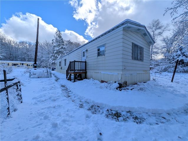 35 Diamond Hill Road, Glocester, RI 02814