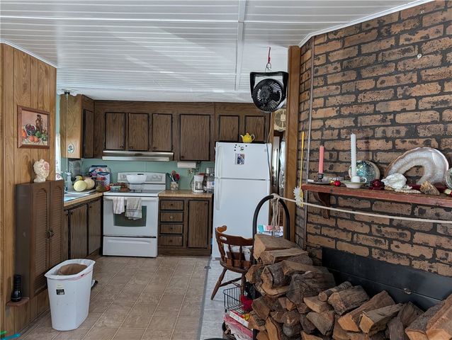 35 Diamond Hill Road, Glocester, RI 02814