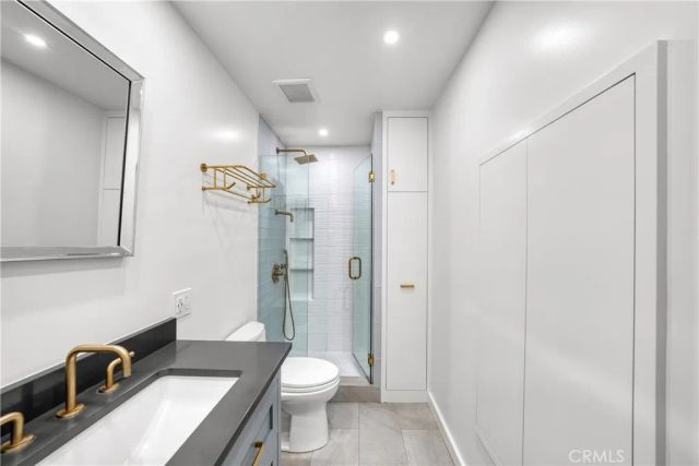 7532 Seaspring 104, Huntington Beach, CA 92648