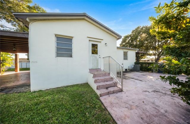 2725 SW 82nd Ave, Miami, FL 33155